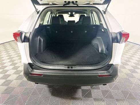 Certified 2025 Toyota RAV4 LE FWD image 30