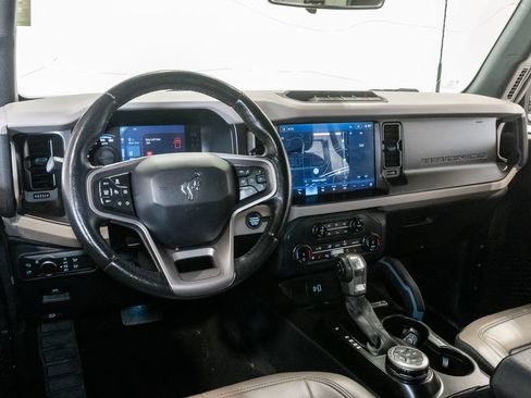 Used 2022 Ford Bronco Wildtrak AWD/4WD image 8