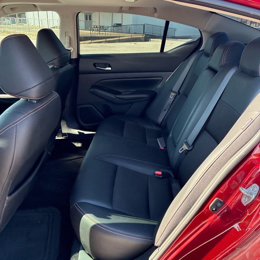 Used 2019 Nissan Altima 2.5 SR w/ SR Premium Package FWD image 12