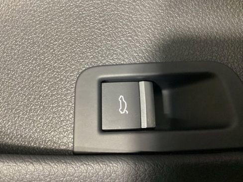 Used 2025 Audi Q7 2.0T Premium Plus w/ Premium Plus Package image 19