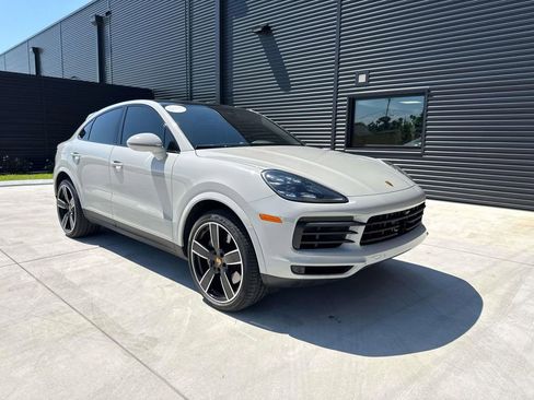 Certified 2023 Porsche Cayenne S Platinum AWD/4WD image 9