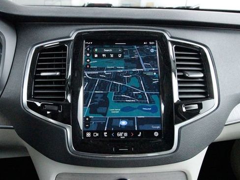 Certified 2025 Volvo XC90 B6 Plus w/ Protection Package Premier image 20