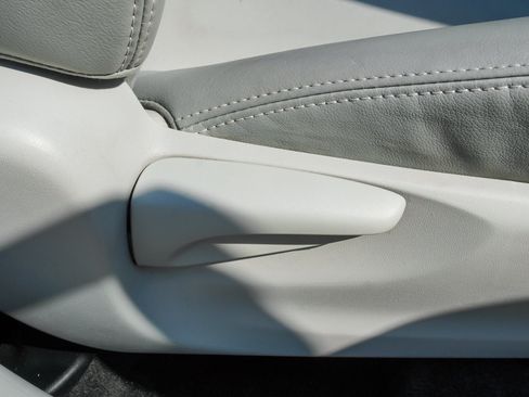 Used 2013 Toyota Prius Four w/ Deluxe Solar Roof Pkg FWD image 24