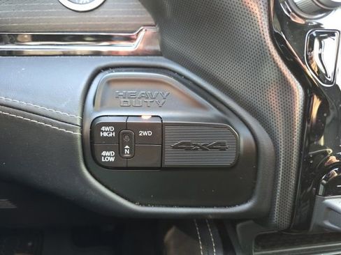 Used 2022 RAM 3500 Limited image 9