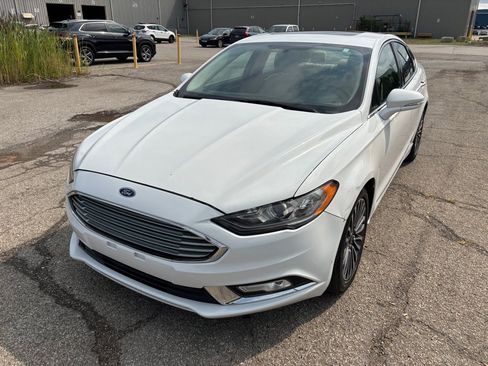 Used 2017 Ford Fusion Titanium AWD/4WD image 7