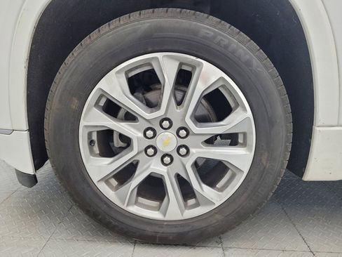 Used 2018 Chevrolet Traverse Premier AWD/4WD image 31