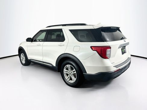 Used 2021 Ford Explorer XLT RWD image 5