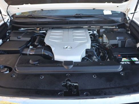 Used 2014 Lexus GX 460 w/ Premium Package image 10