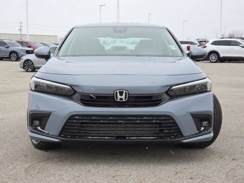 Used 2022 Honda Civic Touring image 16