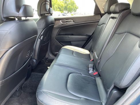 Certified 2023 Kia Sportage EX AWD/4WD image 10