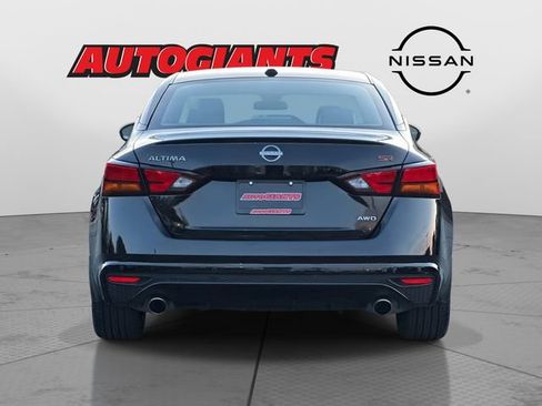 Used 2024 Nissan Altima 2.5 SR w/ SR Premium Package image 4