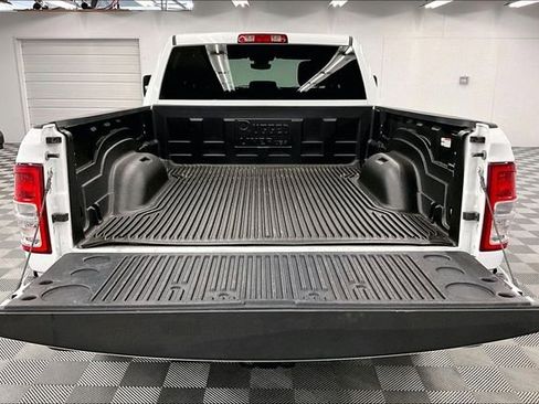 Used 2024 RAM 2500 Big Horn AWD/4WD image 31
