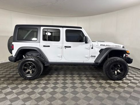 Used 2018 Jeep Wrangler Unlimited Rubicon AWD/4WD image 2