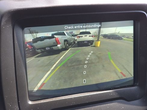 Used 2020 Jeep Renegade Latitude w/ Cold Weather Group image 9