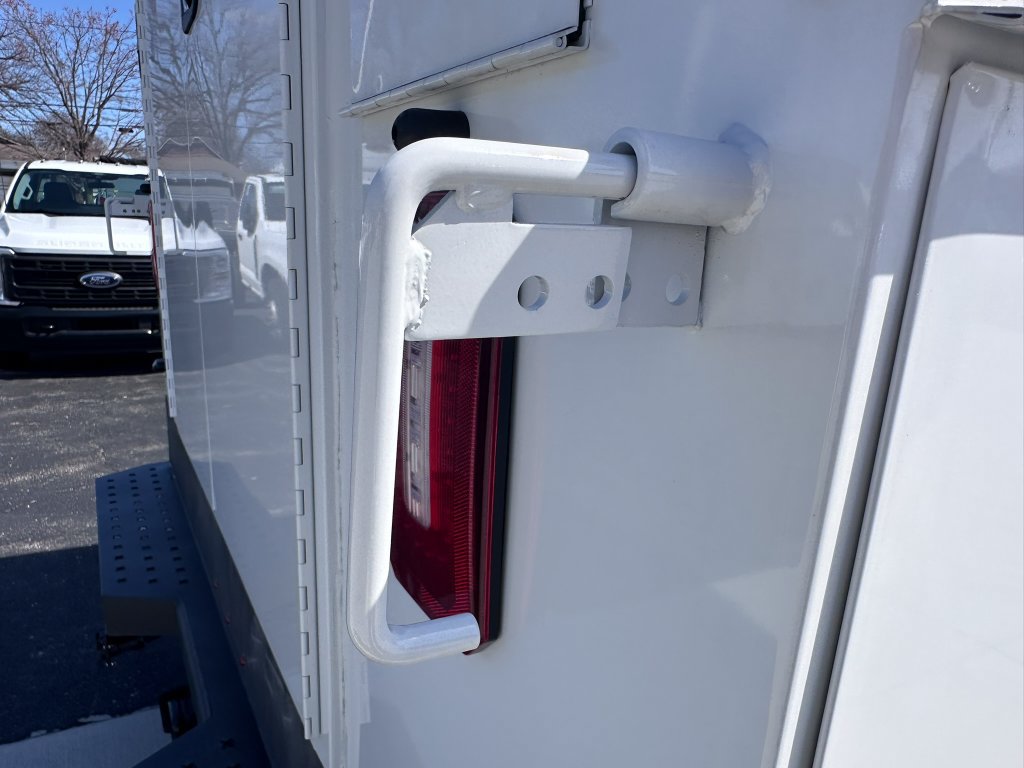 New 2024 Ford F550 4x4 Regular Cab Super Duty image 65