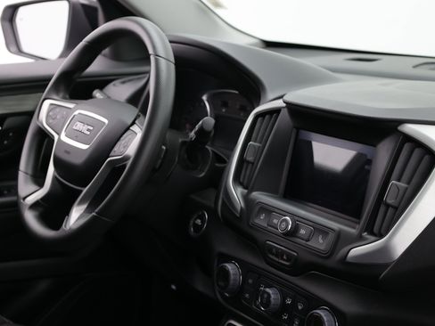 Used 2024 GMC Terrain SLE w/ Driver Convenience Package FWD image 42