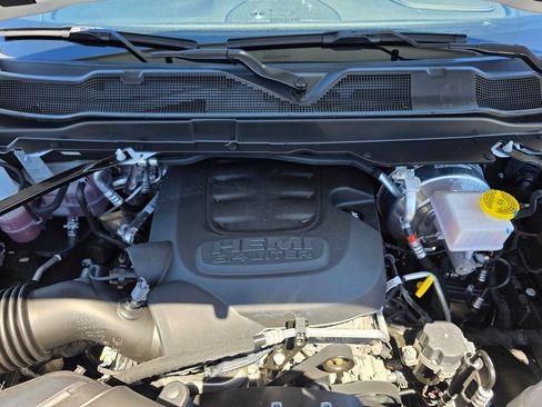 Used 2025 RAM 2500 Laramie w/ Night Edition AWD/4WD image 34