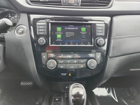 Used 2019 Nissan Rogue SL AWD/4WD image 33
