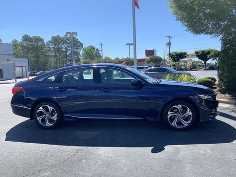 Used 2018 Honda Accord EX-L image 9