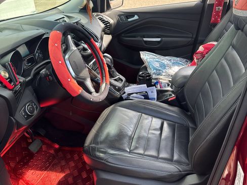 Used 2016 Ford Escape Titanium FWD image 8