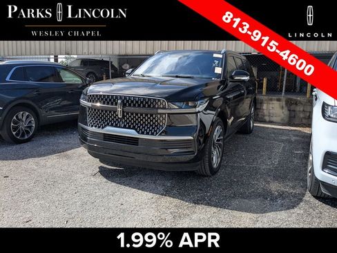 Used 2025 Lincoln Navigator L Reserve AWD/4WD image 9