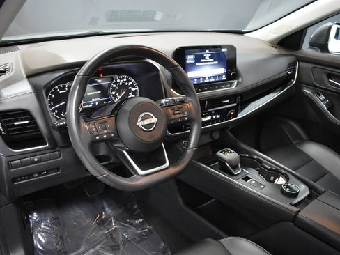 Certified 2023 Nissan Rogue SL w/ SL Premium Package AWD/4WD image 4