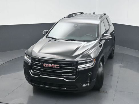 Used 2023 GMC Acadia SLE w/ Driver Convenience Package image 43