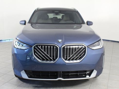 Used 2025 BMW X3 xDrive30i w/ Premium Package image 6