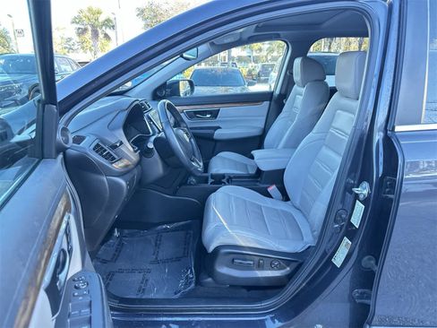 Used 2019 Honda CR-V Touring image 2