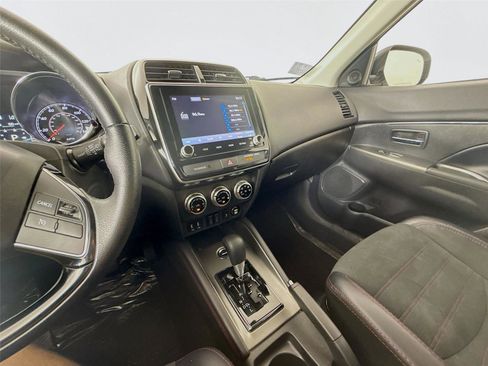 Used 2024 Mitsubishi Outlander Sport AWD image 8