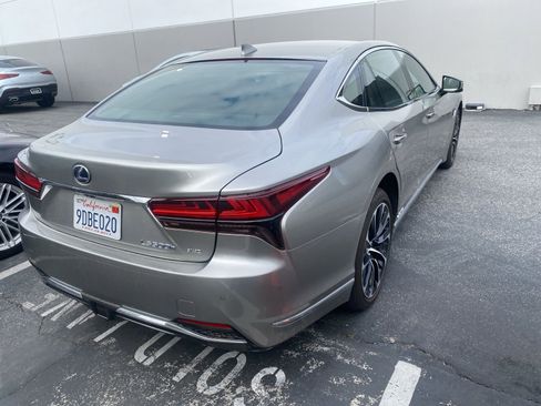 Used 2022 Lexus LS 500h AWD w/ Luxury Package image 3