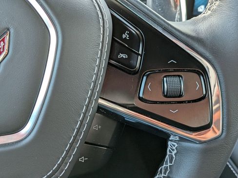 Used 2025 Chevrolet Corvette Stingray Coupe w/ 1LT image 26