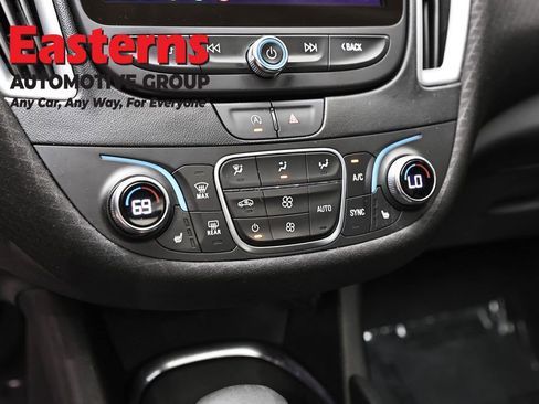 Used 2024 Chevrolet Malibu LT FWD image 20