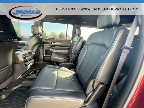 Used 2022 Jeep Wagoneer Series III w/ Convenience Group I image 25