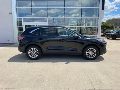 Certified 2022 Ford Escape SE AWD/4WD image 4