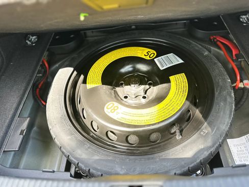 Used 2017 Audi A4 2.0T Premium image 12