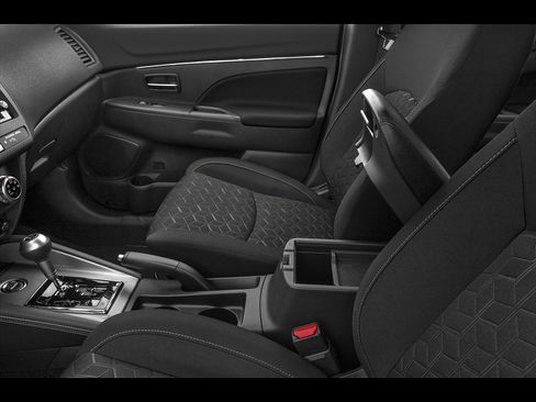 Used 2024 Mitsubishi Outlander Sport AWD image 30