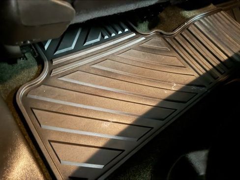 Used 2017 GMC Canyon Denali image 21