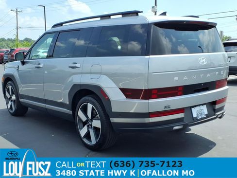 Used 2025 Hyundai Santa Fe Limited FWD image 5