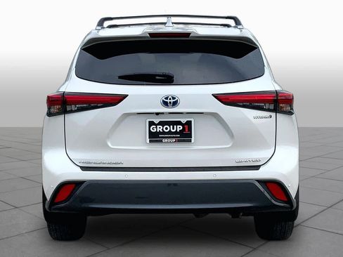 Used 2023 Toyota Highlander Limited AWD/4WD image 5