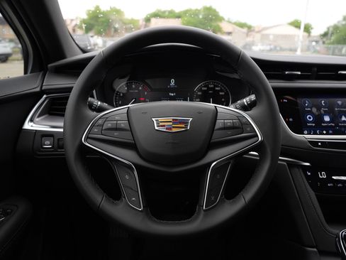 New 2026 Cadillac XT5 Luxury w/ LPO, Floor Liner Package image 10