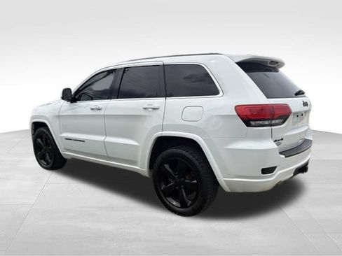 Used 2014 Jeep Grand Cherokee Altitude AWD/4WD image 2