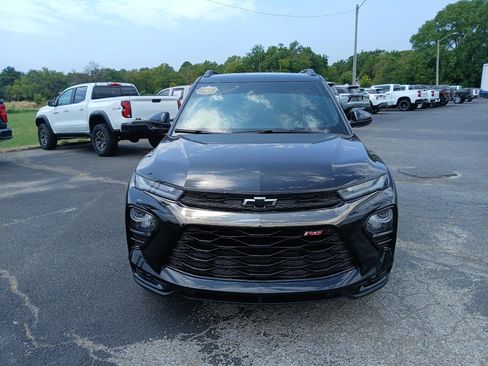 Used 2023 Chevrolet TrailBlazer RS w/ Technology Package FWD image 9