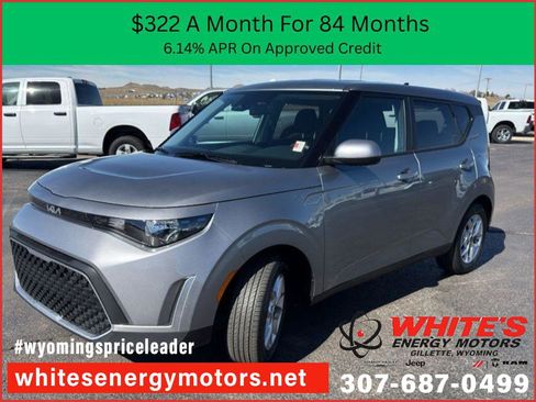 Used 2025 Kia Soul LX image 1