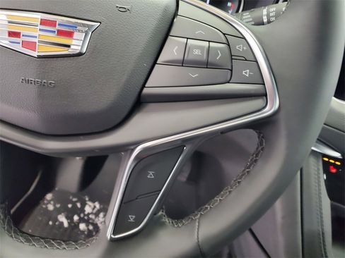 New 2026 Cadillac XT5 Luxury w/ LPO, Floor Liner Package image 14