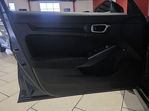 Used 2023 Honda Civic Sport image 16
