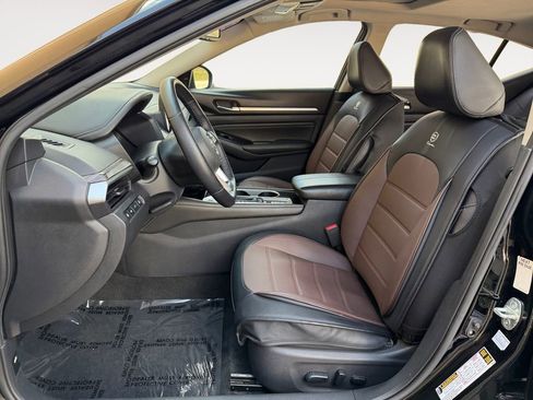 Used 2020 Nissan Altima 2.5 SL FWD image 14