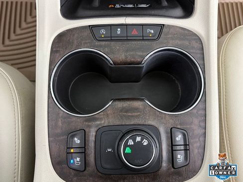 Used 2023 GMC Acadia Denali w/ Denali Ultimate Package AWD/4WD image 25