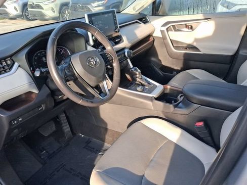 Used 2022 Toyota RAV4 Limited AWD/4WD image 11
