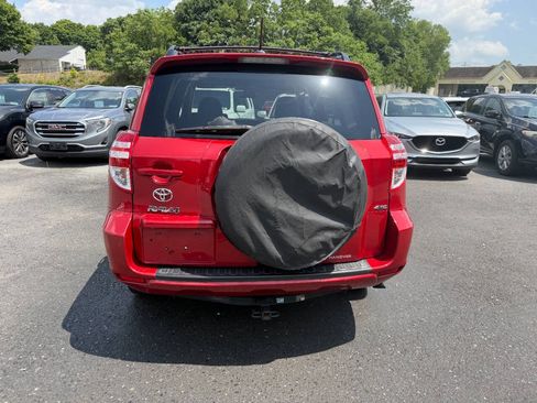 Used 2011 Toyota RAV4 4WD w/ Upgrade Value Pkg image 10